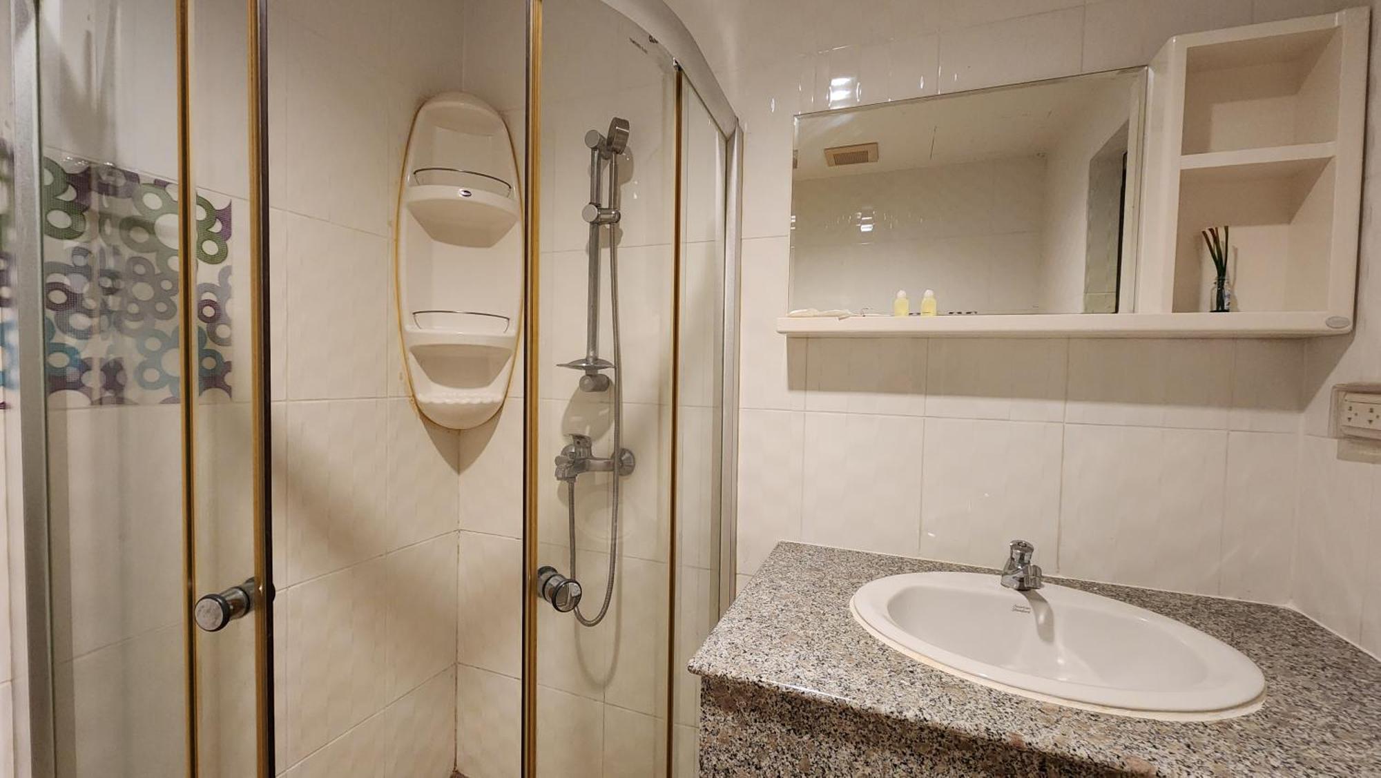 Valhalla Pattaya Hotel 좀티엔 비치 외부 사진