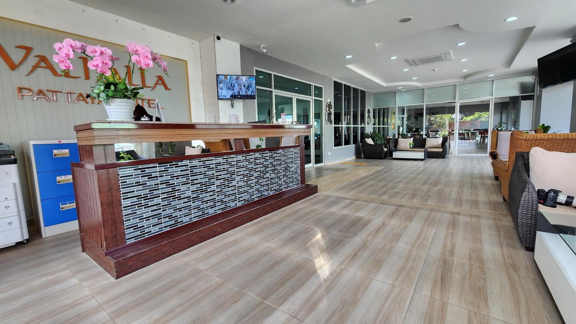 Valhalla Pattaya Hotel 좀티엔 비치 외부 사진